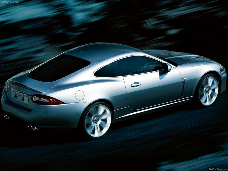 Illustration for article titled 2010 Jaguar XKR: 510 HP Pussycat Kills Even Faster